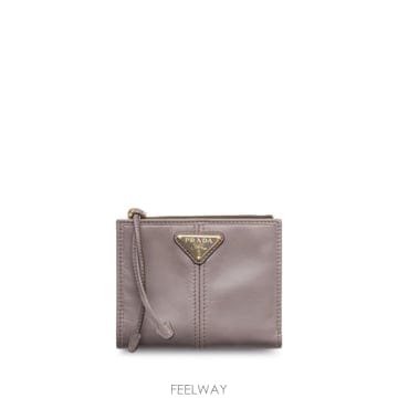 PRADA 26 FW ����� ���� ���� ���� 1ML0502CYR TP45847658126 FW ����� ���� ���� ���� 1ML0502CYR TP458476581