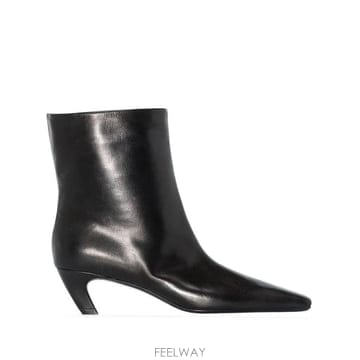Khaite 26FW ����Ʈ �ָ����� ���� F2000 712 200 BLACK26FW ����Ʈ �ָ����� ���� F2000 712 200 BLACK