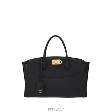 Ferragamo ���Ϲ�� ��󰡸� �� ��󰡸� ��Ʃ��� ����Ʈ �� L���Ϲ�� ��󰡸� �� ��󰡸� ��Ʃ��� ����Ʈ �� L