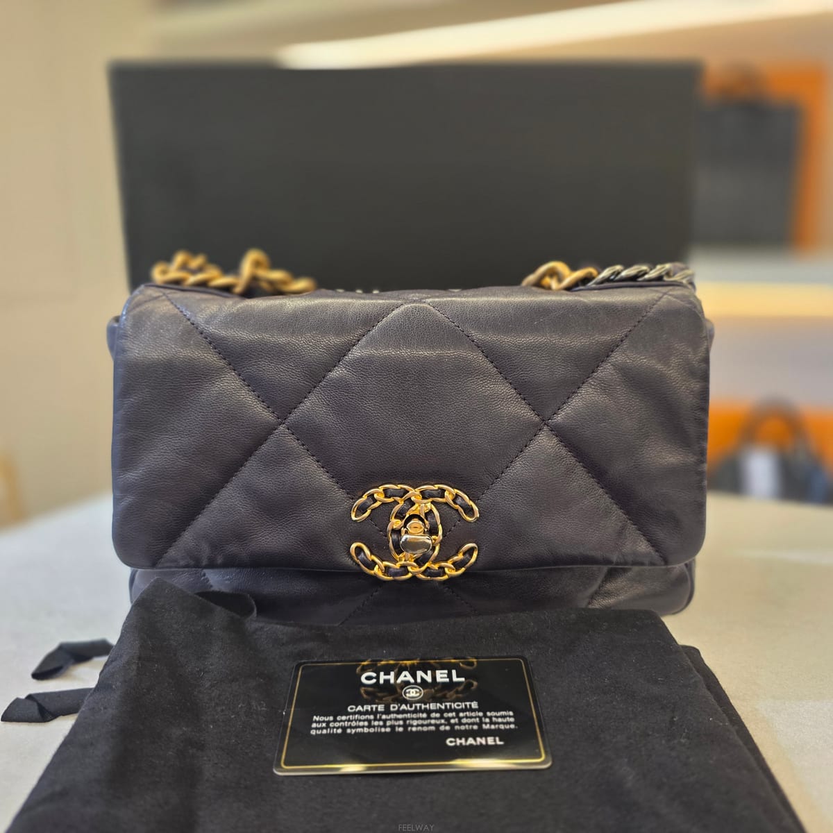 CHANEL ���� 19 �÷��� ���� ���̿÷����� 19 �÷��� ���� ���̿÷�