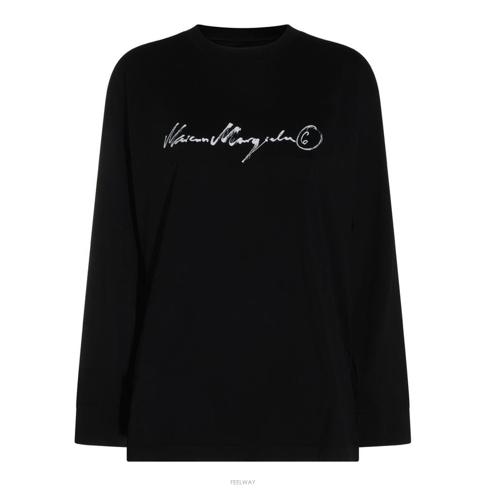 Maison Margiela MM6 ���� ���������� ���� ��ư HANDWRITTEN Ƽ���� S5 B0562307996MM6 ���� ���������� ���� ��ư HANDWRITTEN Ƽ���� S5 B0