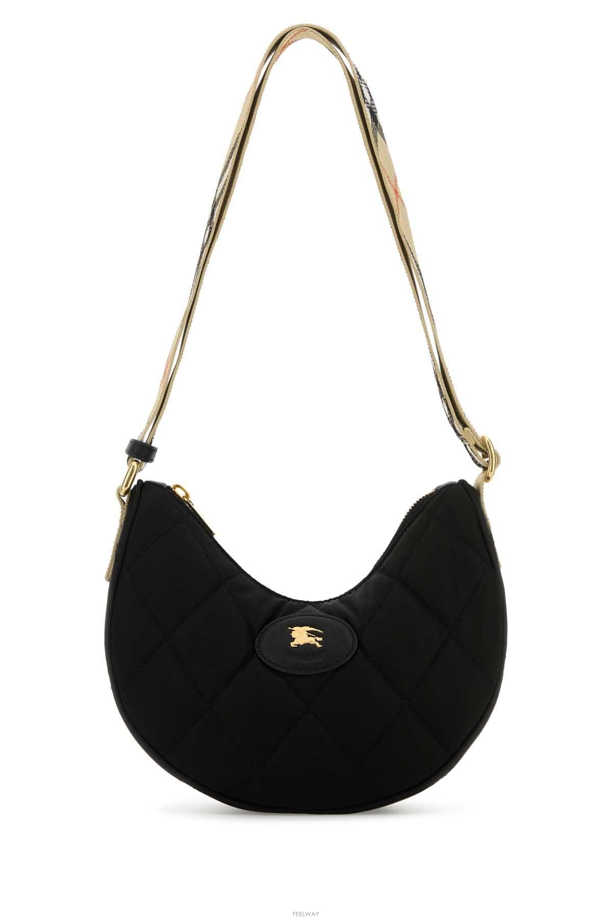 Burberry ������ LL HORSESHOE ũ�ν��ٵ� NYN 8111928 A1 B0441721416������ LL HORSESHOE ũ�ν��ٵ� NYN 8111928 A1 B0441721