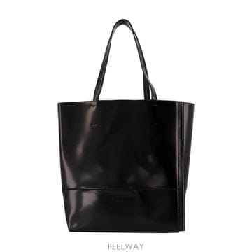 26 F/W 마르니 MUSEO 라지 쇼퍼 백 MARNI 레더 블랙 S B0732289574