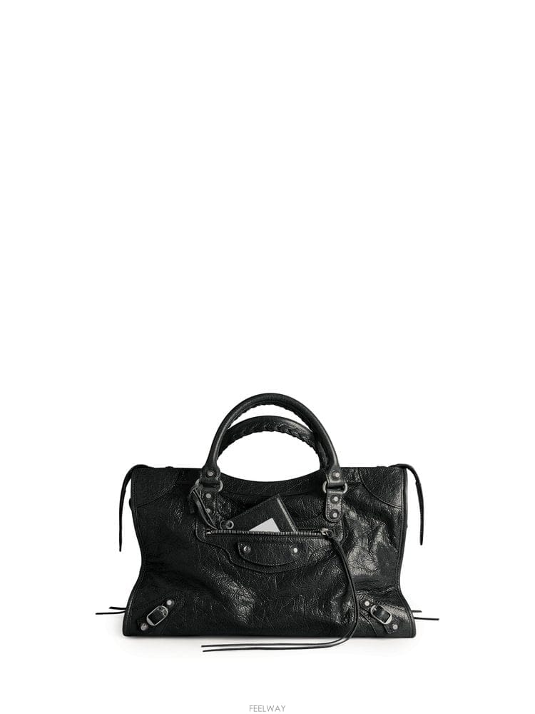 Balenciaga 26 F/W �߷��þư� �̵�� �� ��Ƽ �� �� ���� 8657602AC B002229482426 F/W �߷��þư� �̵�� �� ��Ƽ �� �� ���� 8657602AC 