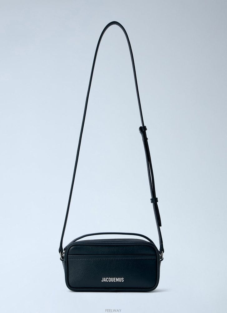 Jacquemus 26 F/W ��ũ���� �� BANETO ũ�ν��ٵ� �� 25EBAM004 B011229437426 F/W ��ũ���� �� BANETO ũ�ν��ٵ� �� 25EBAM004 B011