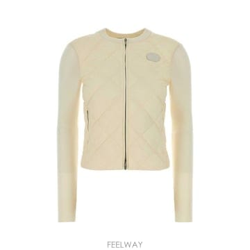 Burberry 26FW ������ ���� 8127015 C3997 White26FW ������ ���� 8127015 C3997 White