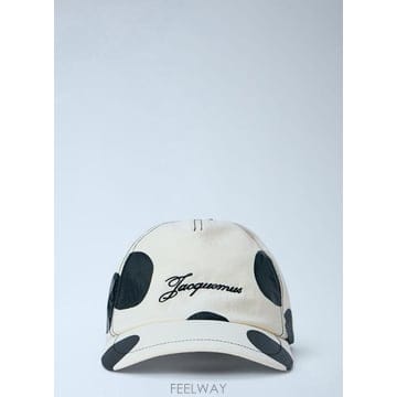 Jacquemus 26 FW ��ũ���� ���� �� ī����Ʈ �߷�� ĸ jac0366010wht26 FW ��ũ���� ���� �� ī����Ʈ �߷�� ĸ jac0366010wh