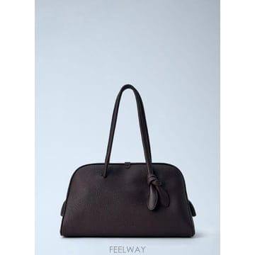Jacquemus 26 FW ��ũ���� ���� �� �������� �ڵ�� jac0266066brn26 FW ��ũ���� ���� �� �������� �ڵ�� jac0266066brn