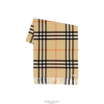 Burberry 26FW ���õ� ���̾�Ʈ üũ ĳ�ù̾� ���÷� 808593126FW ���õ� ���̾�Ʈ üũ ĳ�ù̾� ���÷� 8085931