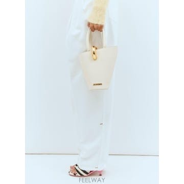 24 F/W 자크뮈스 르 쁘띠 BAMBOLA 버킷 백 24H243BA B0111394497