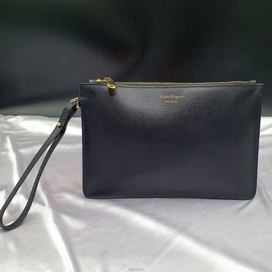 Ferragamo ��󰡸� ���� ���� �Ŀ�ġ Ŭ��ġ�� �߰� ���� ���ǾƳ���󰡸� ���� ���� �Ŀ�ġ Ŭ��ġ�� �߰� ���� ���ǾƳ�