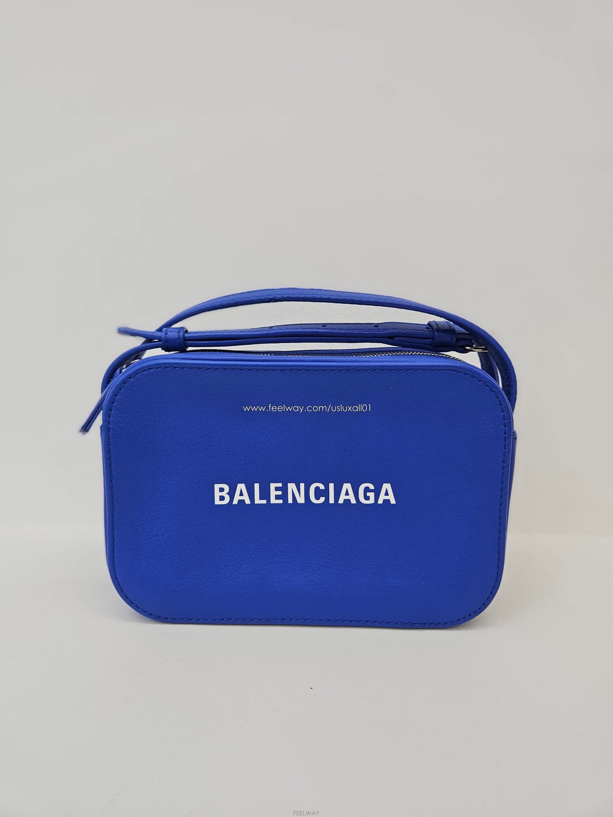 Balenciaga [�߰���ǰ ������ �����] �߷��þư� ���긮���� XS ī�޶�� ���� 552372[�߰���ǰ ������ �����] �߷��þư� ���긮���� XS ī��