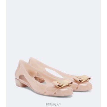 Ferragamo ������� ��󰡸� Nara �߷� �÷�������� ��󰡸� Nara �߷� �÷�