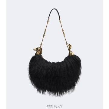 Chloe ������� ���ο� Chain Horse ���� �þ ��� �鱹����� ���ο� Chain Horse ���� �þ ��� ��