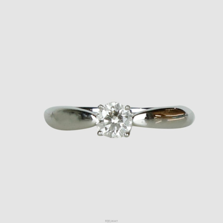 TIFFANY & Co [�Ƹ�����]9Ƽ�Ĵ� �� �� ���̾� �÷��ϳ� ����0.33ct[�Ƹ�����]9Ƽ�Ĵ� �� �� ���̾� �÷��ϳ� ����0.33ct
