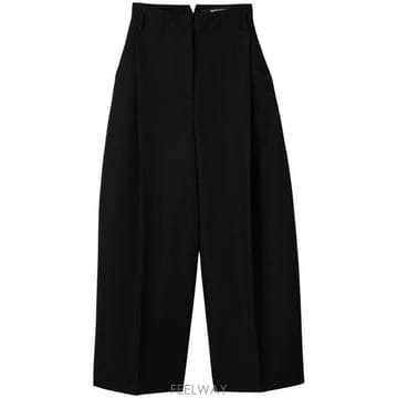 Jacquemus 26FW ��ũ���� ��Ʈ����Ʈ ���� 26HPAW00677AW00637 990 BLACK26FW ��ũ���� ��Ʈ����Ʈ ���� 26HPAW00677AW00637 990 B