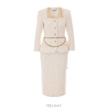 Self Portrait 26FW ���� ��Ʈ����Ʈ �̵� ���ǽ� 059MA CREAM White26FW ���� ��Ʈ����Ʈ �̵� ���ǽ� 059MA CREAM White
