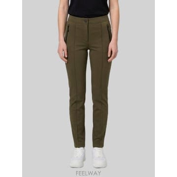 26 F/W 몽클레어 테크니컬 패브릭 스포츠 팬츠 L20982A000 B0022311171