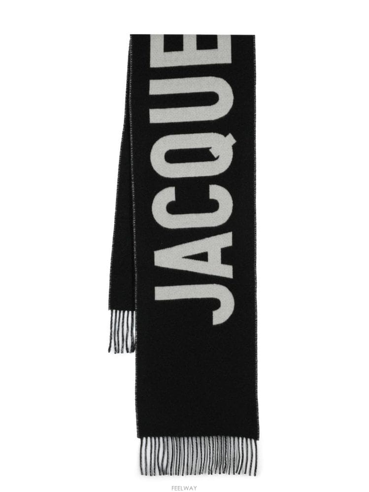 Jacquemus ��ũ���� �ΰ� �� ��ī�� ACU00435AOT4001990 B0712310238��ũ���� �ΰ� �� ��ī�� ACU00435AOT4001990 B0712310238