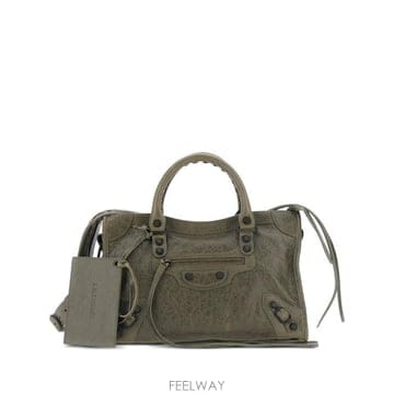 Balenciaga 26FW �߷��þư� ��Ʈ�� 865762 2ACFH3258 ARMY GREEN26FW �߷��þư� ��Ʈ�� 865762 2ACFH3258 ARMY GREEN