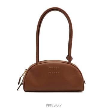 미우미우 5BB192 COGNAC 하프문 보 레더 토트백 겸 숄더백aa67736