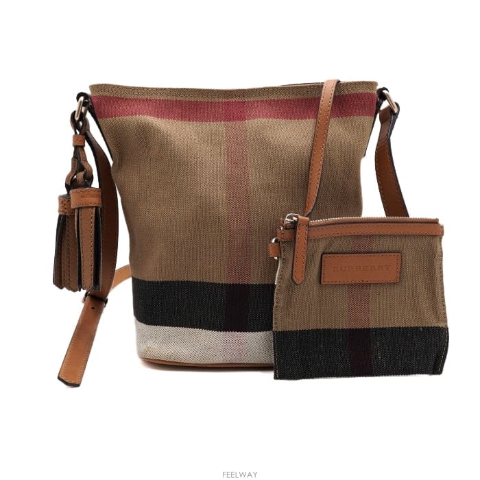 Burberry ������ 3982933 ĵ���� �ֽ��� �½� ��Ŷ ���� ȣ�� ����� �� ũ�ν���aa67677������ 3982933 ĵ���� �ֽ��� �½� ��Ŷ ���� ȣ�� ���