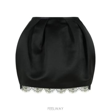 Blumarine 26FW ���縶�� �� ��ĿƮ RF6042T902A22222 Black26FW ���縶�� �� ��ĿƮ RF6042T902A22222 Black