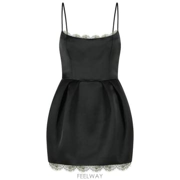 Blumarine 26FW ���縶�� �� ���ǽ� RF6043T902A22222 Black26FW ���縶�� �� ���ǽ� RF6043T902A22222 Black