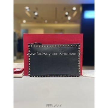 발렌티노 락스터드 블랙 클러치백 UW2P0269