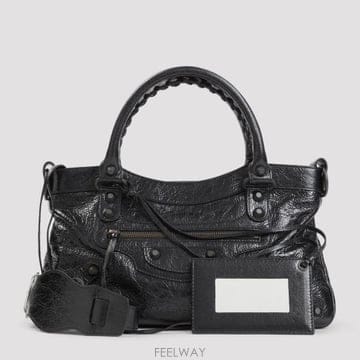 Balenciaga 26FW �߷��þư� �� ��Ƽ �۽�Ʈ �� 866958 2ACFH 1000 BLACK26FW �߷��þư� �� ��Ƽ �۽�Ʈ �� 866958 2ACFH 1000 BL