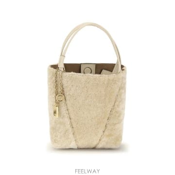 Chloe 26FW ���ο� ��Ʈ�� CH26WS812T94 24Q CREAM26FW ���ο� ��Ʈ�� CH26WS812T94 24Q CREAM