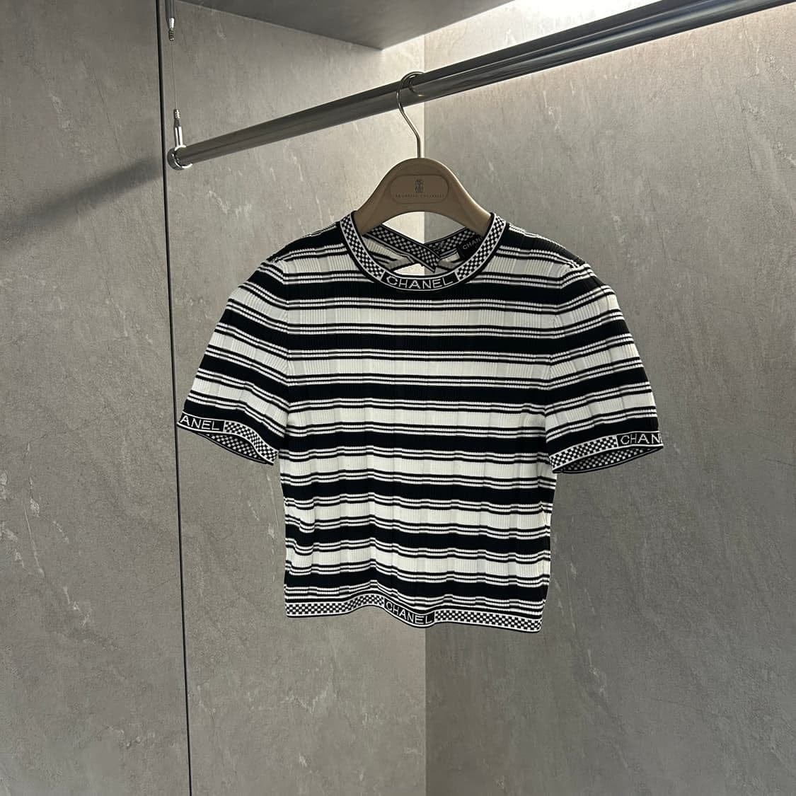 CHANEL ���� 23C ũ���� �÷��� �ƿ��� ��Ʈž���� 23C ũ���� �÷��� �ƿ��� ��Ʈž