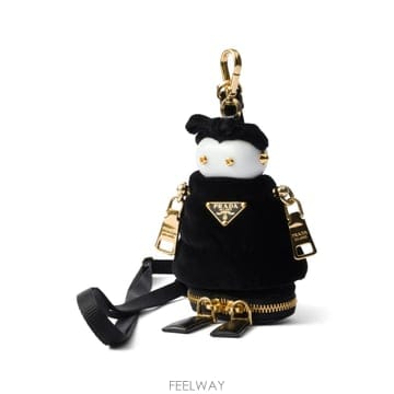인더샵 PRADA 프라다 블랙 파우치 키링