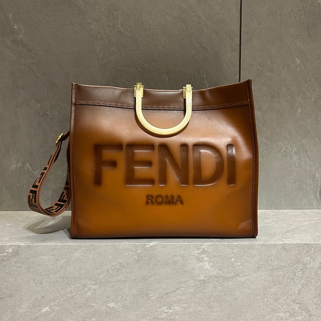 FENDI ��� ������ ���۹� ���� ������� ������ ���۹� ���� ����