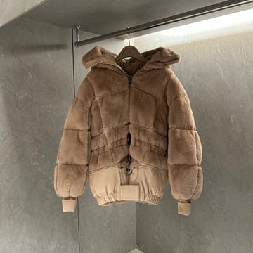 톰포드 폭스 퍼 램스킨 하이넥 다운 자켓