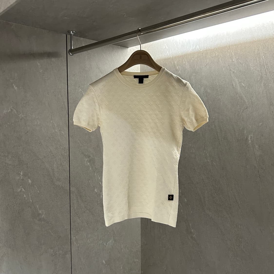 Louis Vuitton ���̺��� ������̴��� ���׷� �ݼҸ� ��Ʈ���̺��� ������̴��� ���׷� �ݼҸ� ��Ʈ