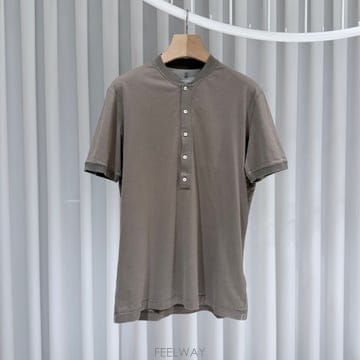 Brunello Cucinelli (A��/L) / ���ڷ���ġ�ڸ� ��ư ��� ���� Ƽ���� ������(A��/L) / ���ڷ���ġ�ڸ� ��ư ��� ���� Ƽ���� ��
