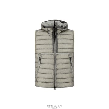 CP company 26FW DD �� �淮�е� ����Ʈ 21CMVE014A 110416A 93626FW DD �� �淮�е� ����Ʈ 21CMVE014A 110416A 936