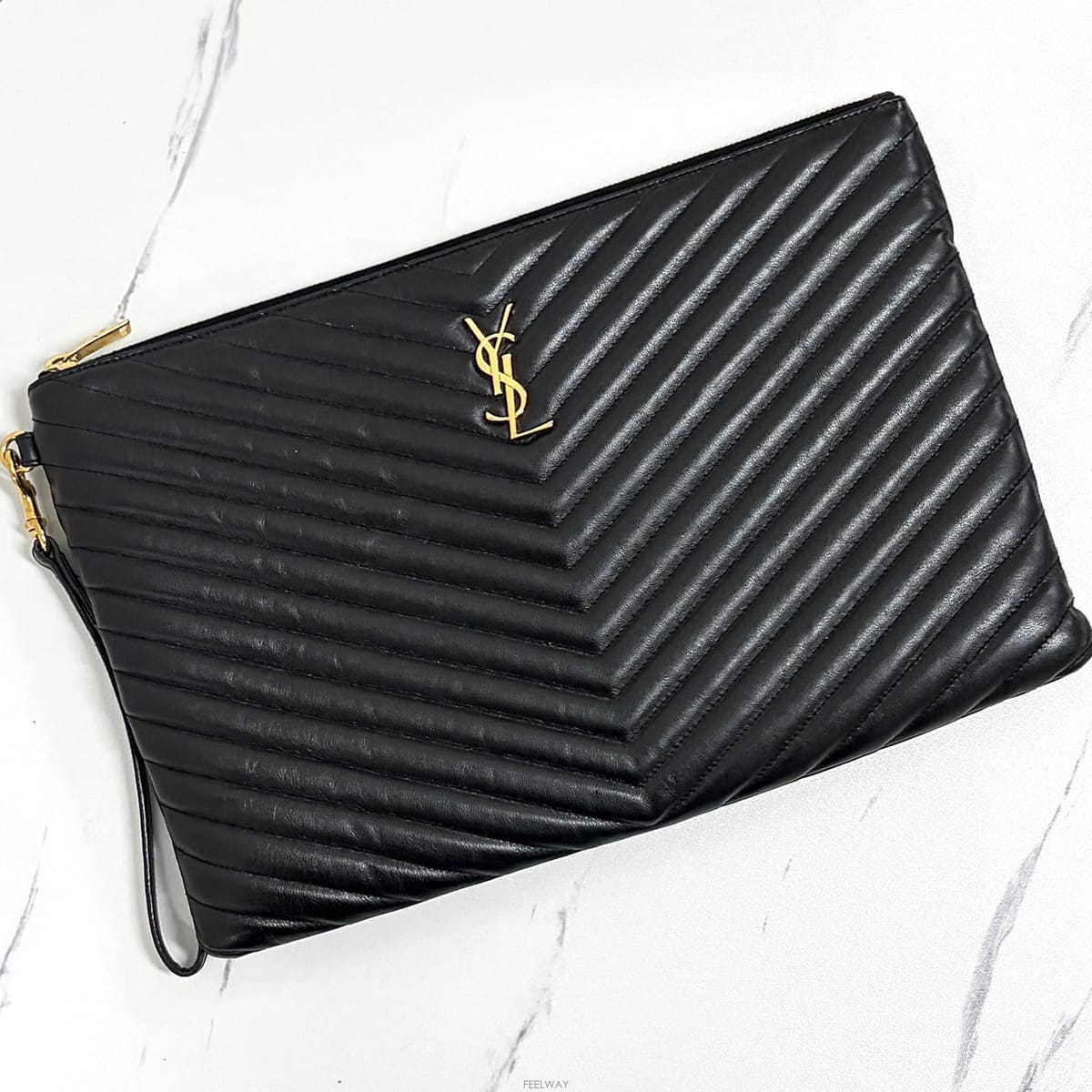 Saint Laurent ���ζ� ���׷� ��Ʋ�� Ŭ��ġ�� ���� (440222)���ζ� ���׷� ��Ʋ�� Ŭ��ġ�� ���� (440222)