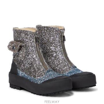 J.W.Anderson ������� JW�ش��� Duck �۸��� ��Ŭ ����������� JW�ش��� Duck �۸��� ��Ŭ ����