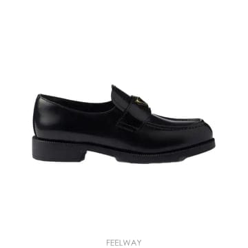 PRADA 26FW ����� �귯�õ� ���� ���� ���� 1D329N FDD25 055 F000226FW ����� �귯�õ� ���� ���� ���� 1D329N FDD25 055 F