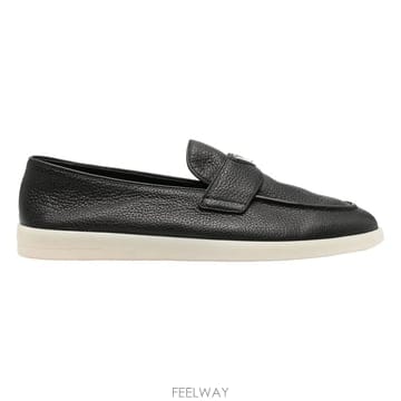 PRADA 26FW ����� �ﰢ�ΰ� ���� ���� 2DG124 013 F063226FW ����� �ﰢ�ΰ� ���� ���� 2DG124 013 F0632