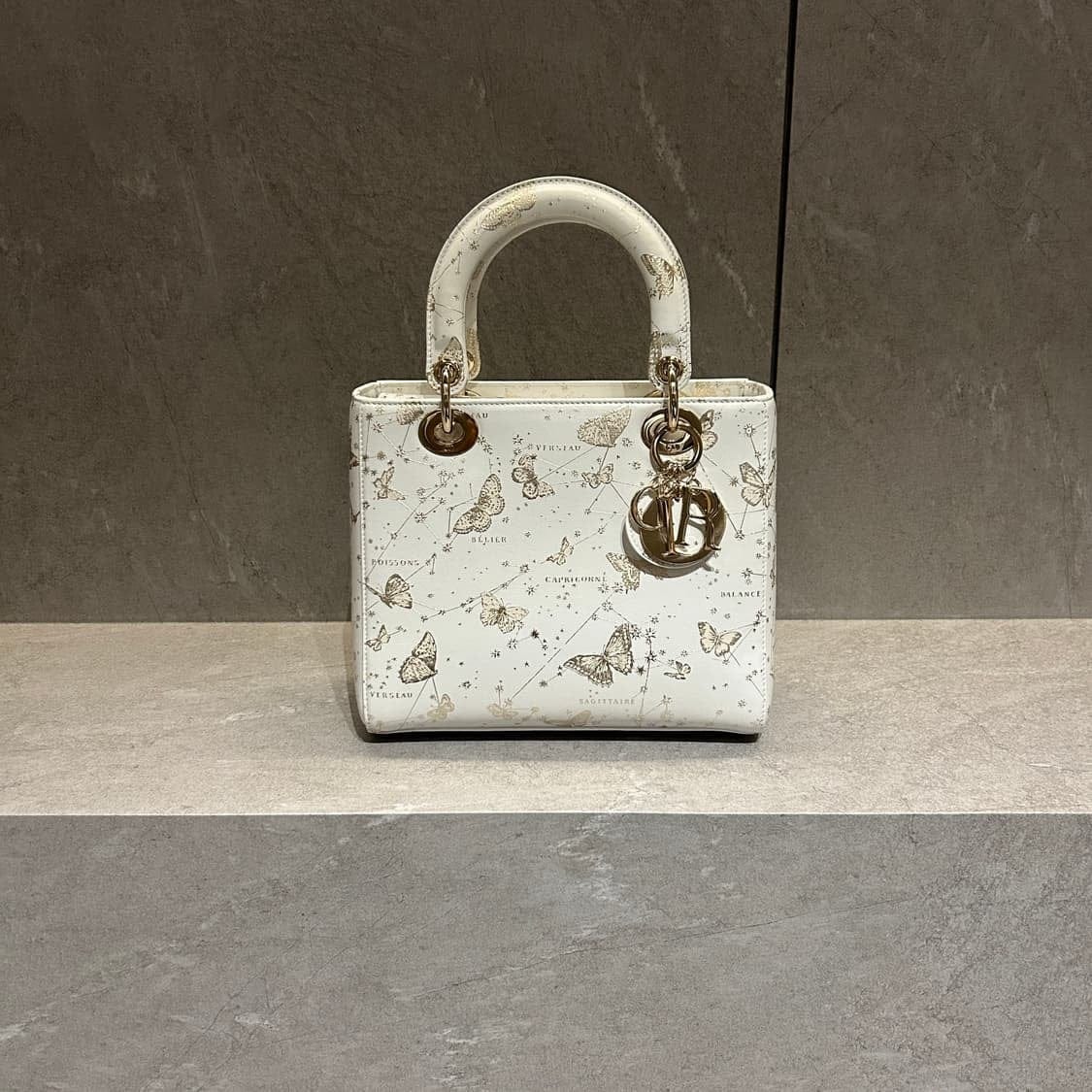DIOR ��� ���̵�� �����ö��� ����� �̵���� ���̵�� �����ö��� ����� �̵��