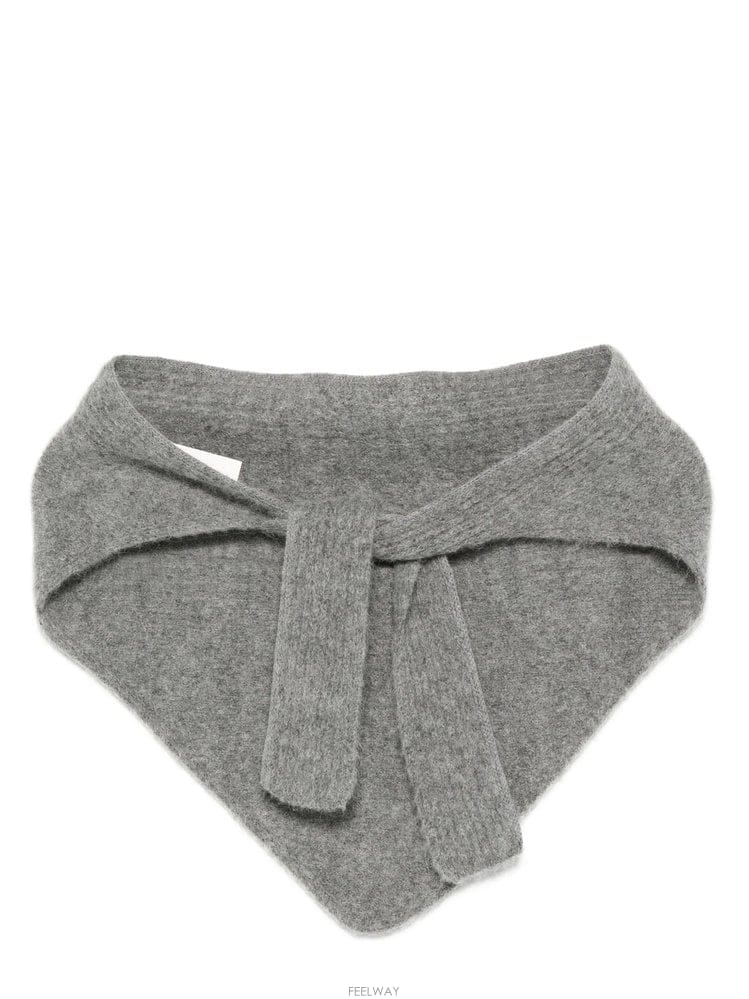 Jacquemus ��ũ���� �� CHALE GROS �׷��� ��ī�� 24HACU00669 B0192313466��ũ���� �� CHALE GROS �׷��� ��ī�� 24HACU00669 B0192