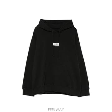 MM6 메종 마르지엘라 NUMERIC 맨투맨 SH0GU0048M25 B0192313964