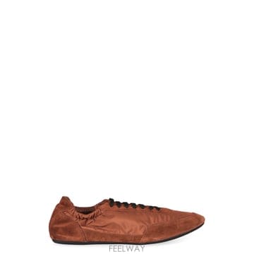 26SS 프라다 브라운 나일론 앤 suede 스니커즈 2EG479FG001D7CF0BW5 TP57888820