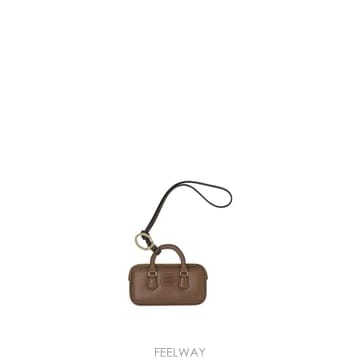 Miu Miu [V90]�̿�̿� 5TL3562CWAF0046 ���� Ű�� ŰȦ�� Űü�� Trick Arcadie leathe[V90]�̿�̿� 5TL3562CWAF0046 ���� Ű�� ŰȦ�� Űü�� 
