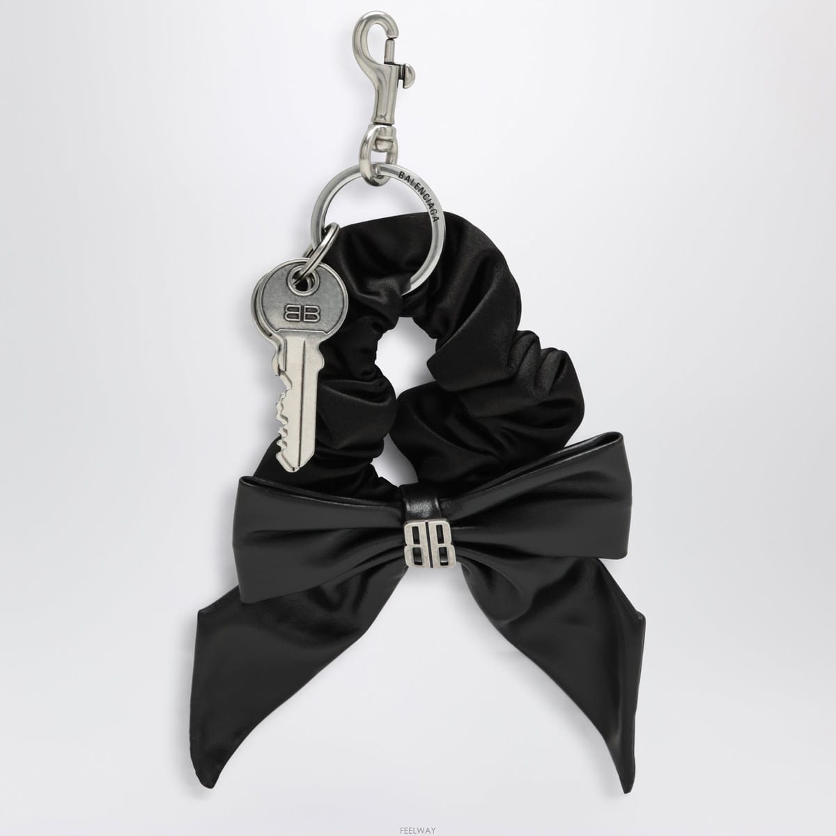 Balenciaga [A1] �߷��þư� 8353952ABY0 ���ġ �� ������� �������� ���� 8353952ABY01000[A1] �߷��þư� 8353952ABY0 ���ġ �� ������� ������