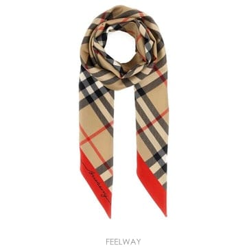 Burberry 26FW ������ ���÷� ��ī�� 8119963 B9719 Checked26FW ������ ���÷� ��ī�� 8119963 B9719 Checked