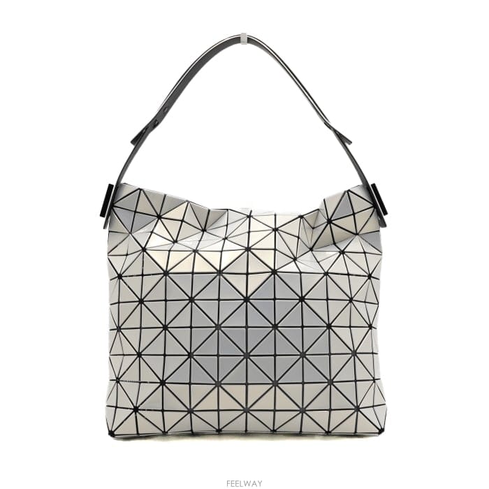 Issey Miyake �̼��̹̾���  BB56 AG472 �� ȭ��Ʈ �ٿ��ٿ� �ٰ�Ʈ ��Ʈ��aa67796�̼��̹̾���  BB56 AG472 �� ȭ��Ʈ �ٿ��ٿ� �ٰ�Ʈ ��